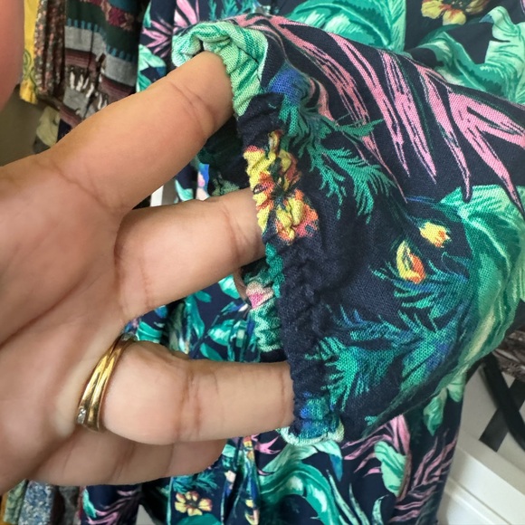 LOFT PALMS HENLEY SHIRT DRESS. TROPICAL PRINT. BELTED WAIST, FLOUNCY HEM. GUC - Picture 4 of 14